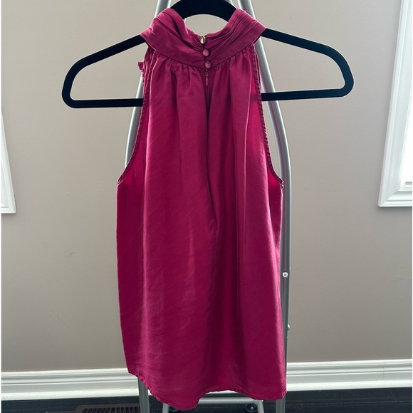 Silk magenta halter blouse. Size Medium - Picture 2 of 7